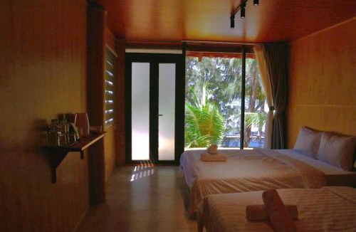 La Gi Hotel | Waikiki Lagi Beach homestay & restaurant