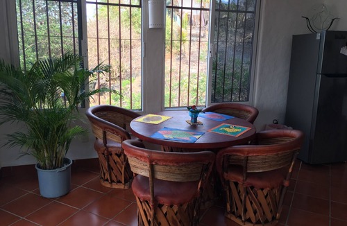 Almacen House | Welcome to Zihuatanejo Paradise, steps to Centro and with an aMAZING view!