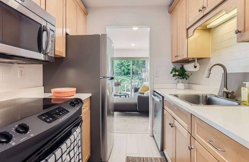 Lower Arapahoe Apartment | West Boulder 2BDR – Fully Furnished Comfort