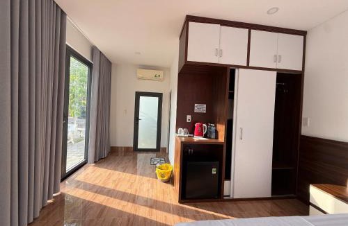 Duong To Apartment | White Palm Bungalow