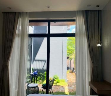 Phong Nha Bed & Breakfast | Wind Village