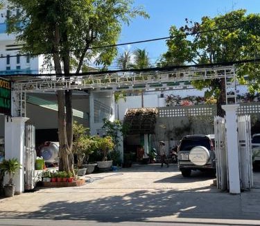 Old Quarter Hotel | Windy hills hotel