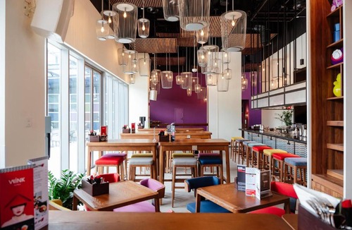 Hai Phong Hotel | Wink Hai Phong Centre, Unscripted by Hyatt - 24 Hours stay