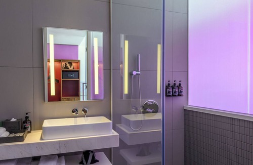 Da Kao Hotel | Wink Saigon Centre, Unscripted by Hyatt - 24 Hours stay