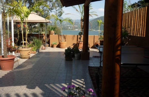 El Santuario House | Wonderful home with a lake view in Valle de Bravo