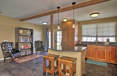Fairview Historic District Cottage | Work, Play, Explore! Cottage 2 Mi to Dtwn Phoenix