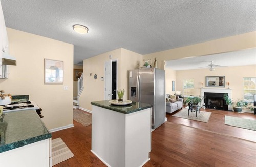 Belmont House | World Cup Work Base -Large Home + OFFICE- Sleeps 8