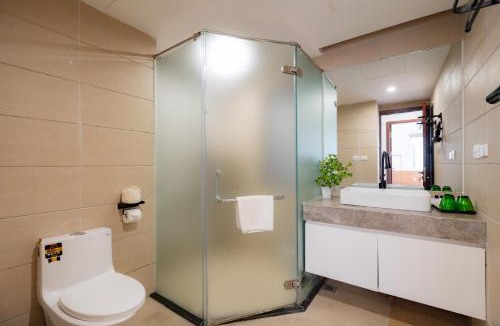 Quang An Hotel | XÔI Aqua Suites West Lake