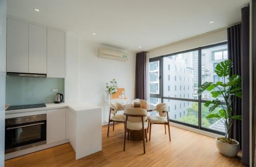 Quang An Hotel | XÔI Mia Suites West Lake