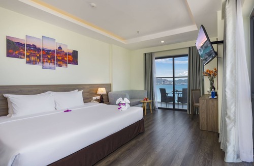 Tran Phu Beach Hotel | Xavia Hotel