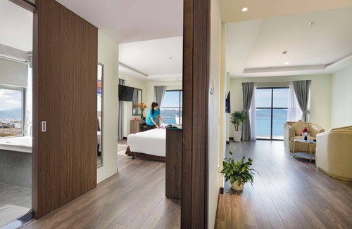 Tran Phu Beach Hotel | Xavia Hotel