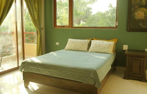 Hoa Lu House | Y Van Cac Homestay Ninh Binh Art Heritage Rice Field