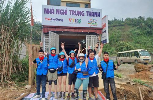 Ha Giang Hostel | Yolo Ha Giang Bus Station Stay, Motorbike & Loop Tours