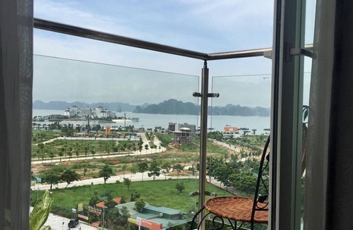 Bai Chay Apartment | Your satisfy and your happiness is our aim, our value.