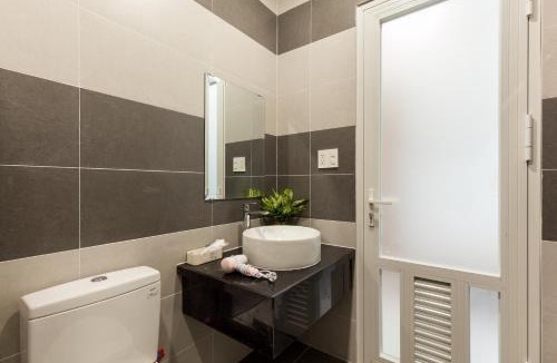 Phu Nhuan Apartment | YOURS apartment - Tan Son Nhat airport