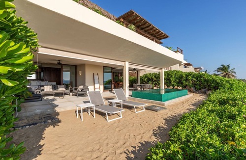 Ixtapa Villa | Zihuatanejo 4BR Oceanfront Villa + Private Pool