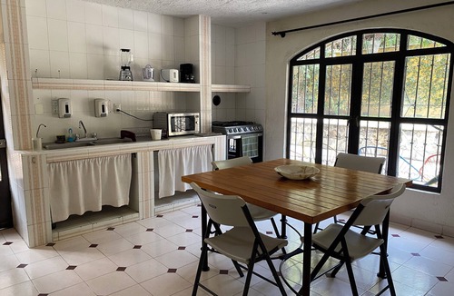 Palmira House | ZONA EXCLUSIVA Y COMODA. SEGURA, AMPLIA Y DIVERTIDA. PARA FAMILIA Y AMIGOS.