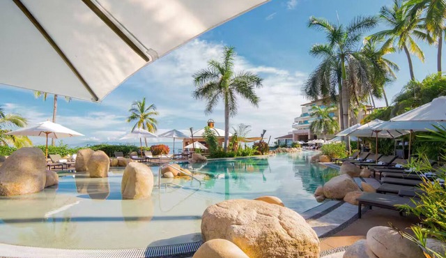 1 BR Suite in Luxury Garza Blanca Resort Puerto Vallarta, 2 BR also available