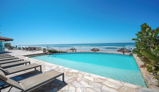 15th Floor Las Olas Mar y Sol | Pool + Jacuzzis