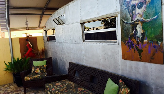 1950 Beach Retreat Close to Town
