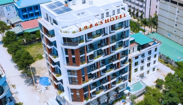 1986'S Hotel