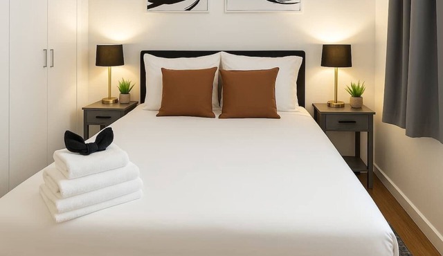 1BR Modern Luxe Apt with In-Unit Laundry