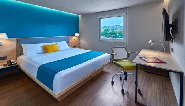 2 Affordable Relaxing Suite for Overnight Layovers Near Cancún Airport