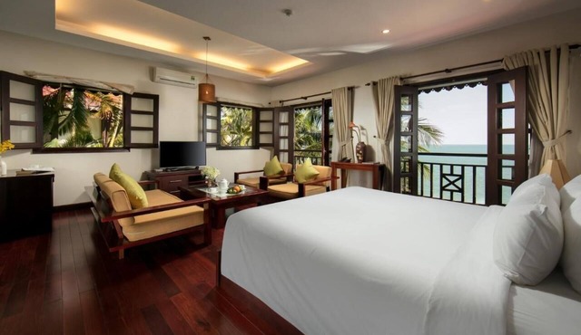 2 Bed Room Villa Beach Front - Managed By Danangvacations