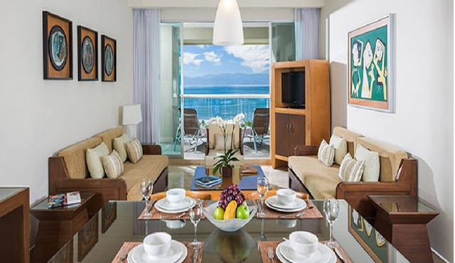 2 Bedroom w/kitchenette on the beach in Nuevo Vallarta