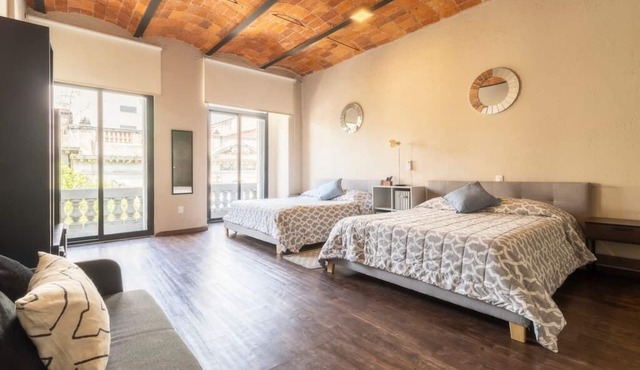 204 Historic Center 2Bdrm 2Bath AC Apt Rooftop