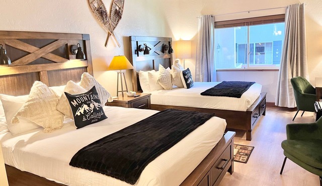 2066 | Elevated Stay | 2Q Near Park City + Pool