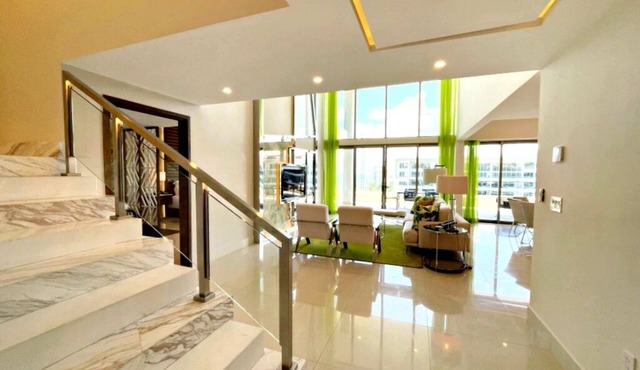 3 Bedroom Penthouse Loft on Beautiful 5 Diamond Resort