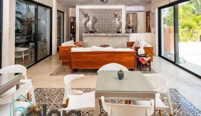 301- 4 people suite with great amenities