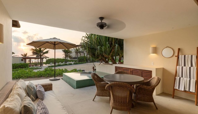 3BR Family Beach Villa I Oceanfront View
