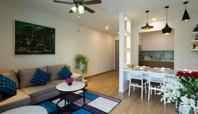 3BR Sea view Serviced Apartment Ha Long center