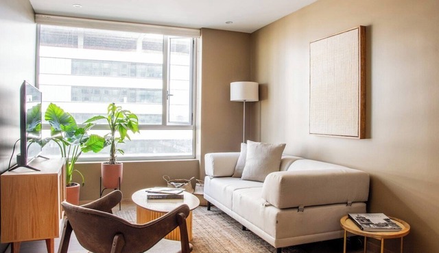 4 BR in 2 beautiful apartments