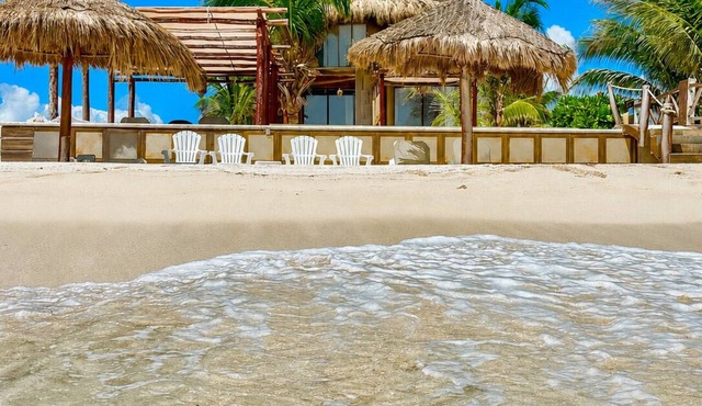 4-Bedroom Penthouse, Private Beach, Chef, Wi-Fi, Housekeeping, pool, Kayaks