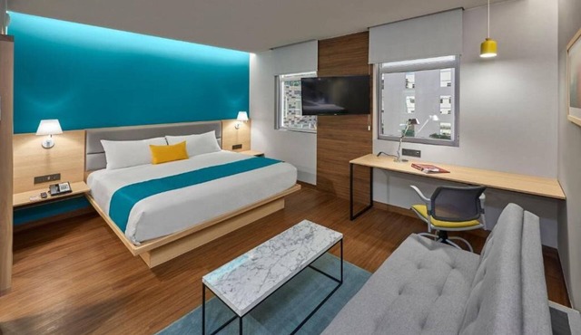 4 Premium Suite Perfect for Business Travelers – Close to Airport