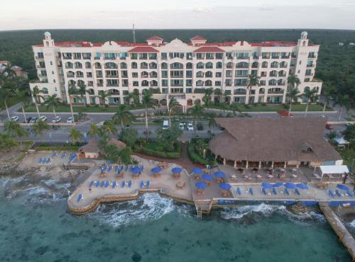 403 Landmark Resort Cozumel beachfront condo
