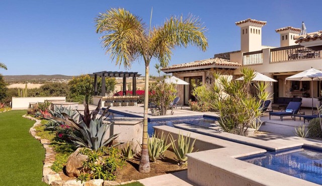 5-BR Luxury Golf Villa Retreat