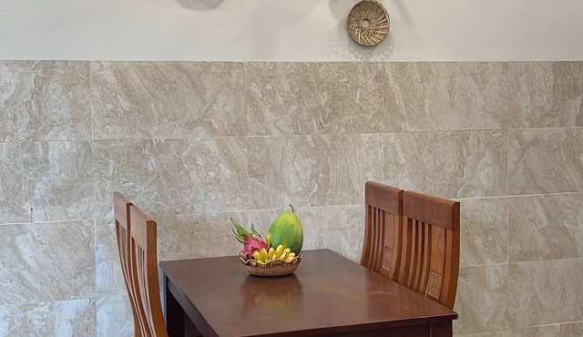 5 minutes from Beach - Local House with Mountain-view Balcony