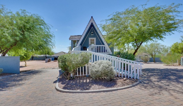 A-Frame w/Patio & Mtn Views: Arizona Retreat