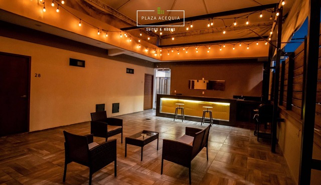 A08 SUPER CITY SUITES AT PLAZA ACEQUIA
