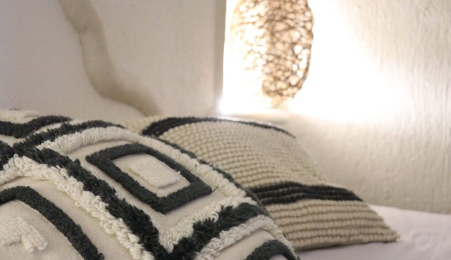 Accommodation decorated in rustic farmhouse style offers harmony and comfort.