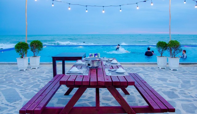 Adora Bay Ke Ga Beach Resort - Onsite Water Park