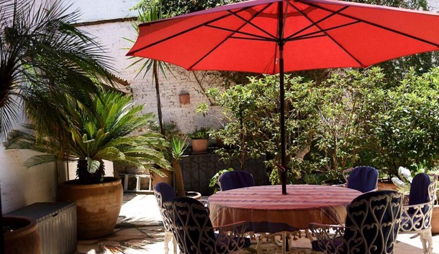 Agradable Cuarto de Hostal sobre el Centro, Valle