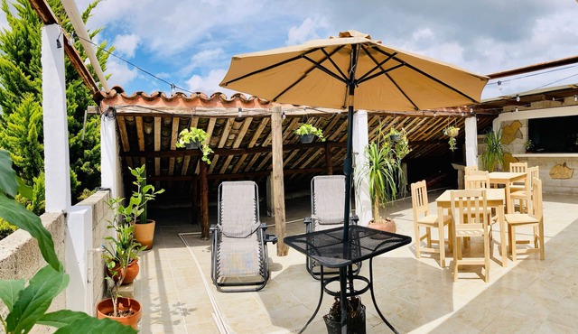 Alhambra Hotel - San Cristóbal de las Casas