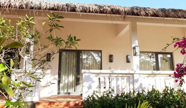 ALLEZBOO HOMESTAY-FRENCH COLONIAL-STYLE RESORT