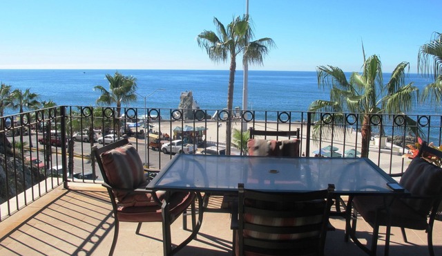 AMAZING VIEWS! Centro Historico Ocean View 2 bed / 2 bath 1800 sq. ft.