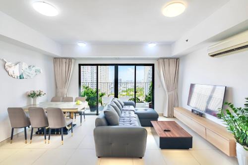 ambiHOME 3BR 2WC in Masteri Thao Dien District 2